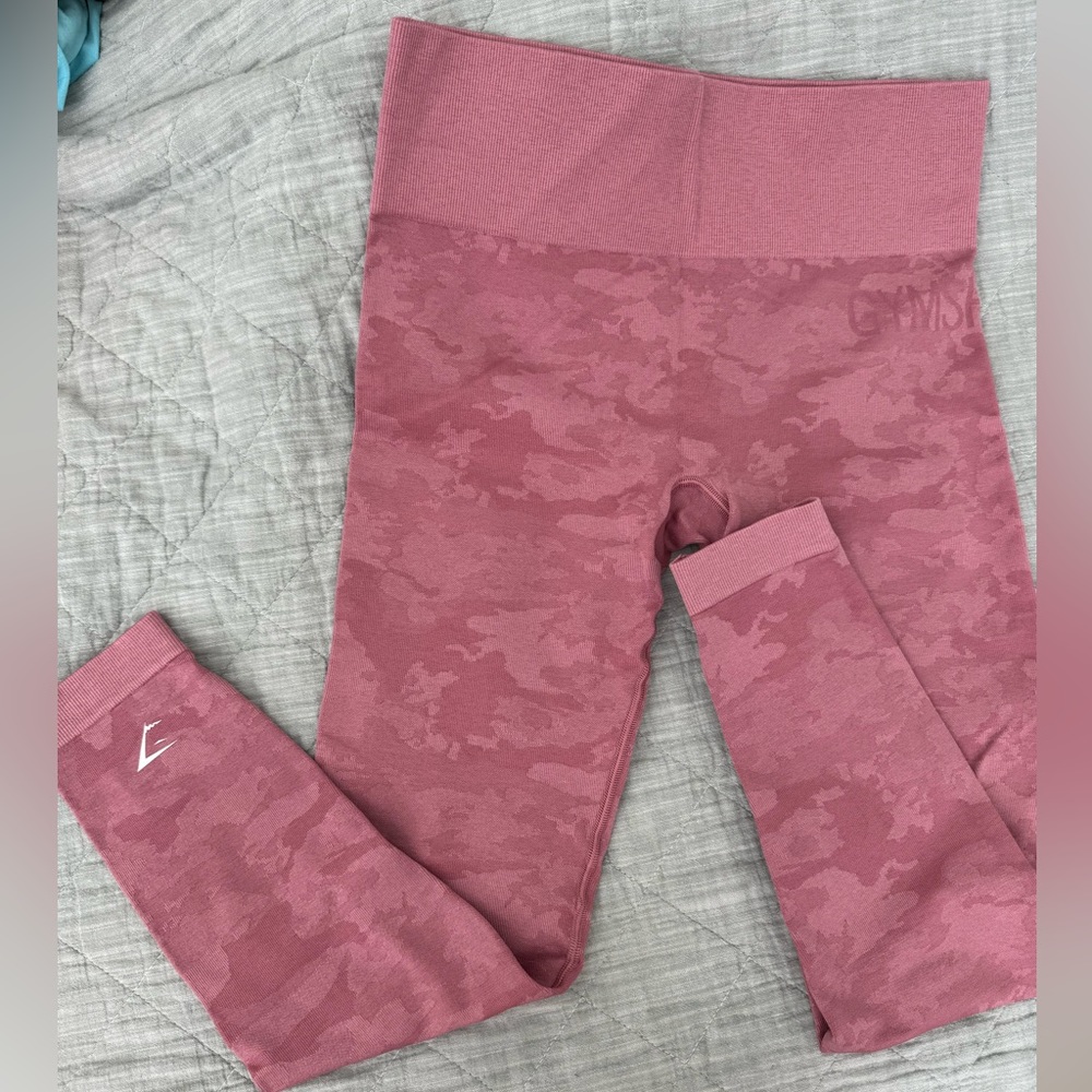 Gymshark ADAPT CAMO SEAMLESS RIBBED LEGGINGS